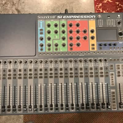 Soundcraft Si Expression 2 24-Channel Digital Mixer (with case) image 1