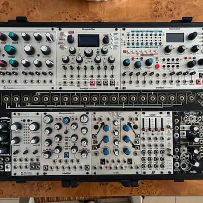 Loaded case - Make Noise 4-Zone CV Bus Eurorack - 7U / 104HP image 1