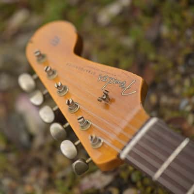 Fender Custom Shop '61 Strat® Heavy Relic®, Rosewood Fingerboard - Aged Ocean Turquoise over 3-Color Sunburst(2) image 12