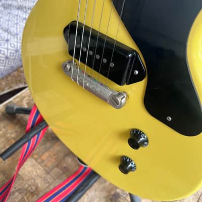 Gibson Les Paul Junior 2015 - Gloss Yellow image 4
