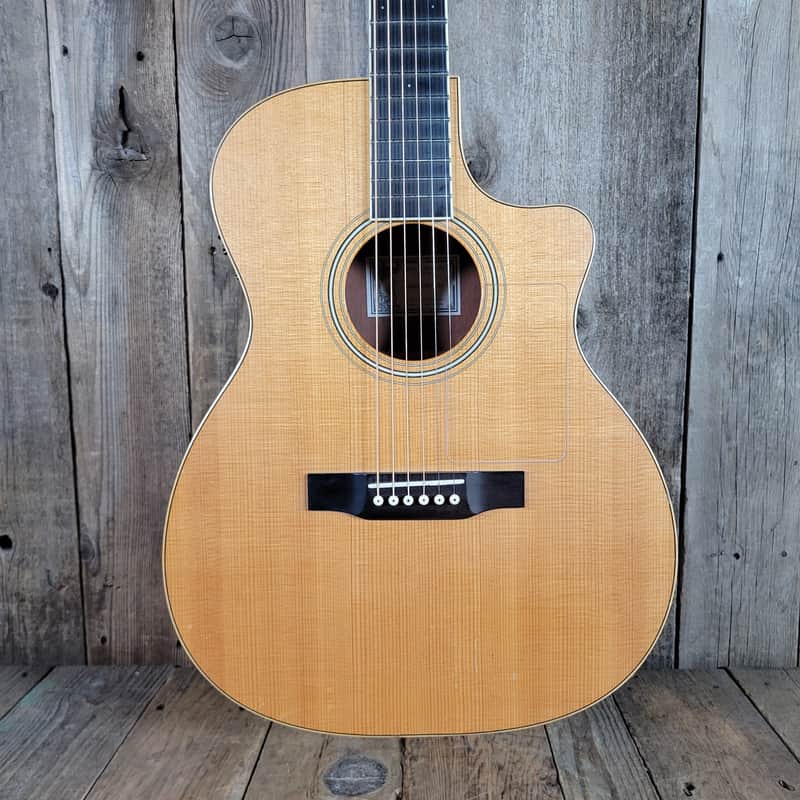Larrivee OMV-03 2004 Mahogany W/ stock pickup system & hard case- Natural image 1