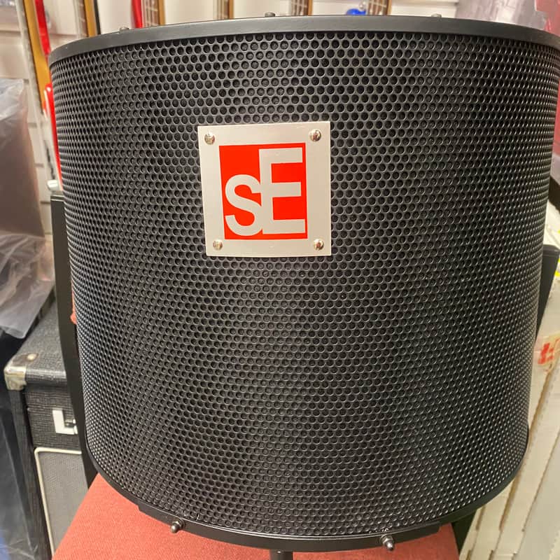 2020s sE Electronics Project Studio Reflexion Filter Black