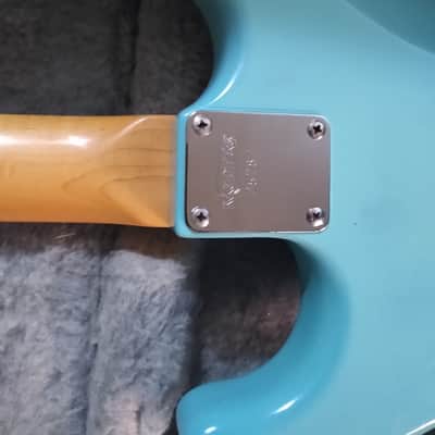 Kramer Focus 80s Focus 1000 Banana Headstock 80s Egg Robin Blue image 3
