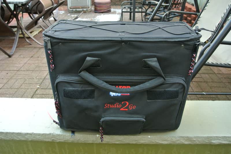 Gator GSR-2U Studio-2-Go Laptop/2U Audio Rack Bag image 1