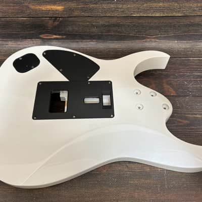 2016 Ibanez Prestige RG2570MZA Body White Pearl Metallic Made in Japan image 16