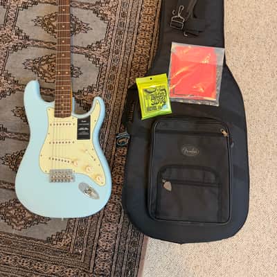 Fender Vintera III Early '60s Stratocaster 2026 - Present - Sonic Blue image 10