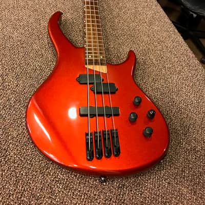 USED - Peavey Grind 4 Bass w/ Hardshell case - Made in the USA! image 1
