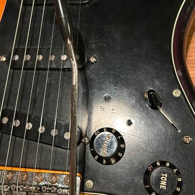 Fender Stratocaster 1975 signed by Carlos Santana, Maple Fretboard image 11