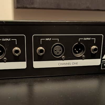 ART Pro VLA - Vactrol Leveling Amplifier - Professional Two Channel Tube Compressor 2000s - Black image 3