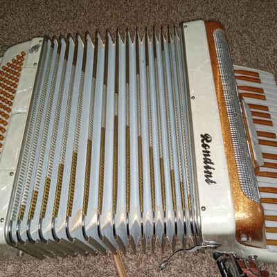 COPPER AND WHITE RONDINI PIANO ACCORDION 120 BUTTONS image 7