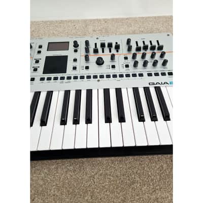 Roland Gaia 2 - Synthesizer Keyboards - Excellent w/ Power Supply image 3