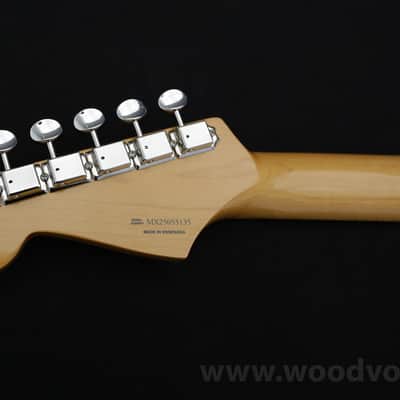 Fender Vintera II '60s Stratocaster with Rosewood Fretboard 2023 - 2026 - Olympic White image 9