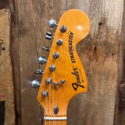 Fender Stratocaster Hardtail with Maple Fretboard 1979 - Wine image 7