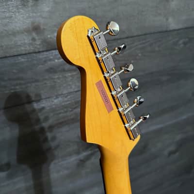 Fender American Vintage II Series '61 Stratocaster USA White Electric Guitar image 9