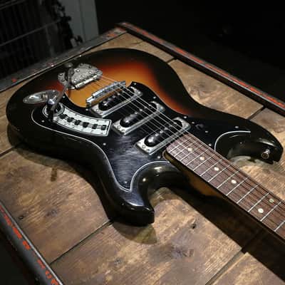 Hagstrom III 1965-66 - Sunburst image 7