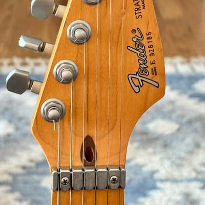 Fender Stratocaster Deluxe Plus 1989- Crimson Frost image 13