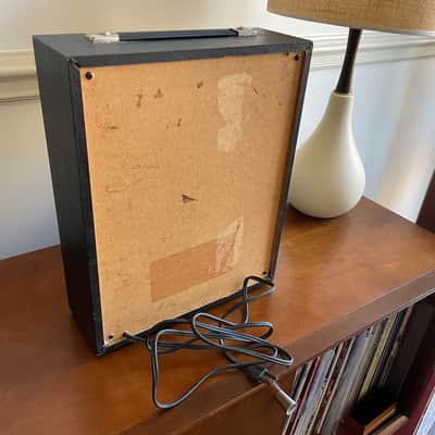 Vintage 1960s Regal RE-105 Electric Guitar Amplifier Silvertone image 6