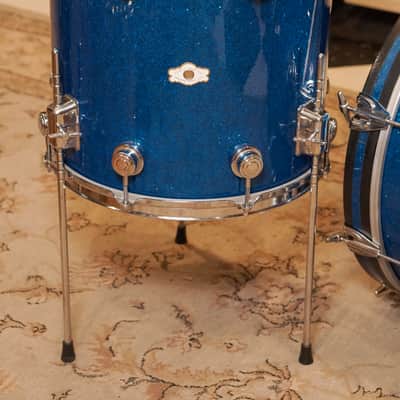 Camco 12/14/18" Drum Set - 1960s Blue Glass Glitter image 7