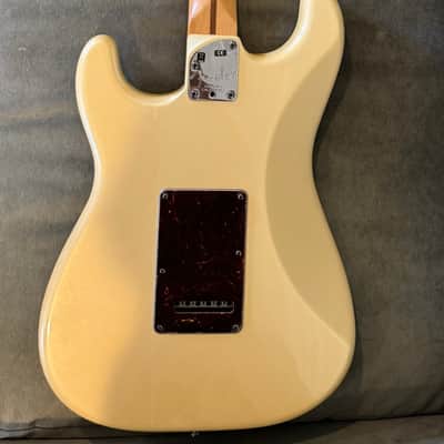 Fender American Deluxe Stratocaster with Rosewood Fretboard 2010 - Olympic Pearl with original case, papers, cords image 8