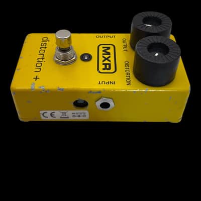 MXR M104 Distortion + 1995 - Present - Yellow X7610 image 2