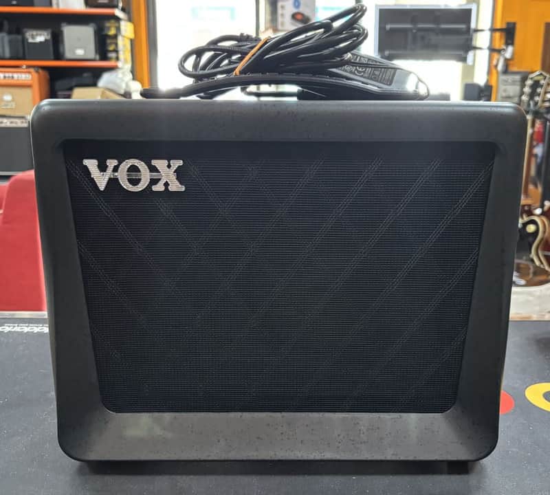 Vox VX15 GT Amplificatore combo per chitarra con effetti e modelli ... image 1