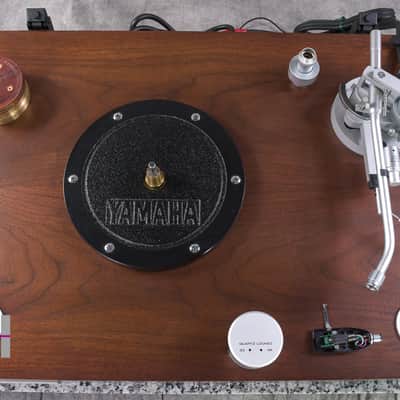 YAMAHA GT-2000L Turntable W/ Auto Lifter Adjust In Very Good Condition image 19
