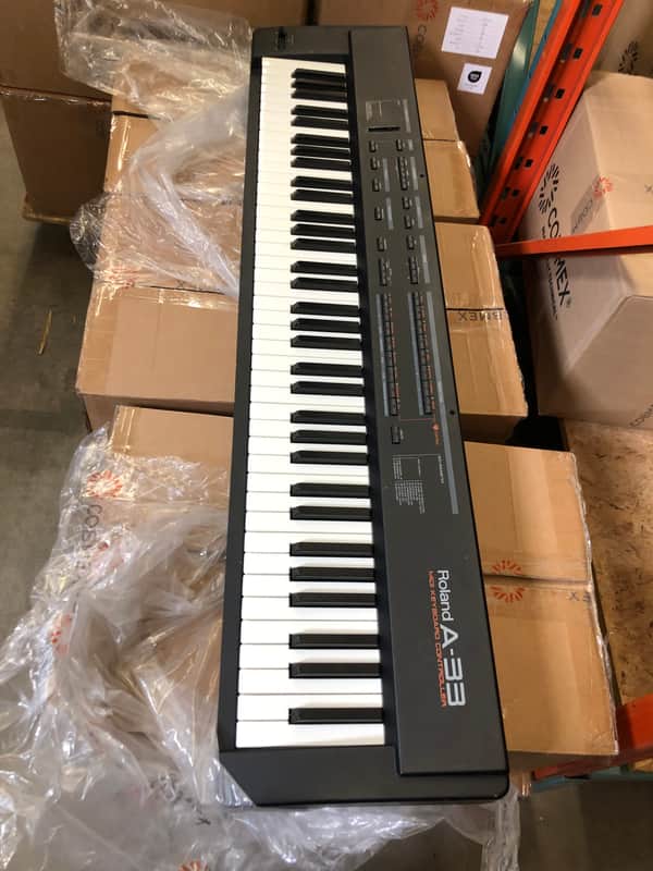 Roland A-33 76-Key MIDI Keyboard Controller | Reverb Canada