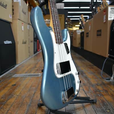 Fender Custom Shop 1966 Precision Bass Journeyman Relic Super Faded Aged Lake Placid Blue w/Hard Case image 2