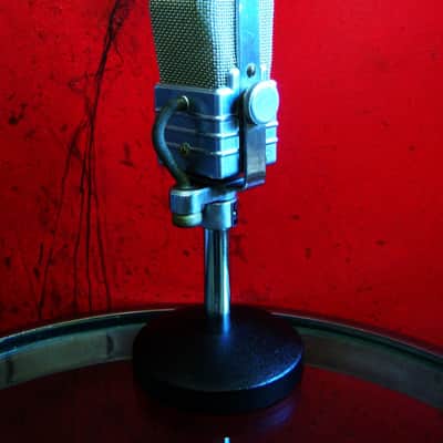 Vintage 1940's Electro-Voice V-1 Ribbon Velocity Microphone Hi Z WORKS w stand V-2 V-3 image 12