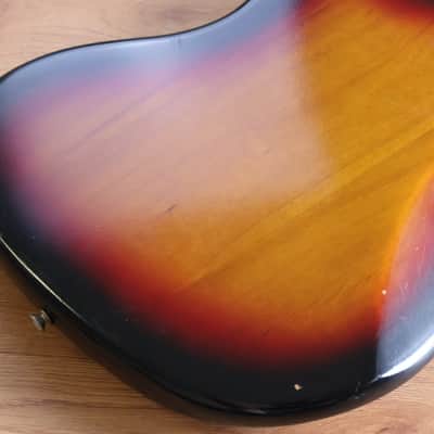 2005 Fender USA American Standard Jazz Bass (Three-Tone Sunburst) image 10