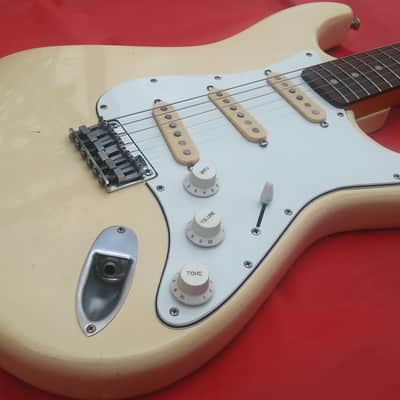 Guyatone LS-490. 1975.  A. Pribora hand wound pickups image 1