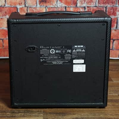 Fender Mustang I 20-Watt 1x8" Modeling Guitar Combo 2010 - 2012 image 3