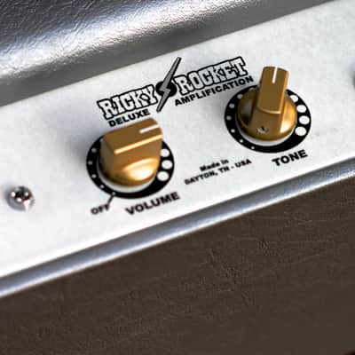 Deluxe Amplification Ricky Rocket image 5