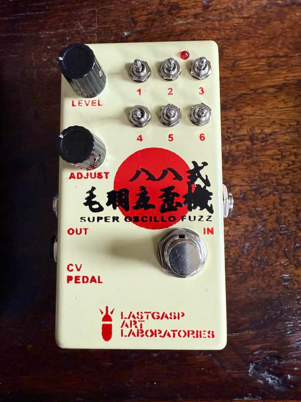 Lastgasp Art Laboratories Superoscillo Fuzz 2010s - Cream/Red image 1