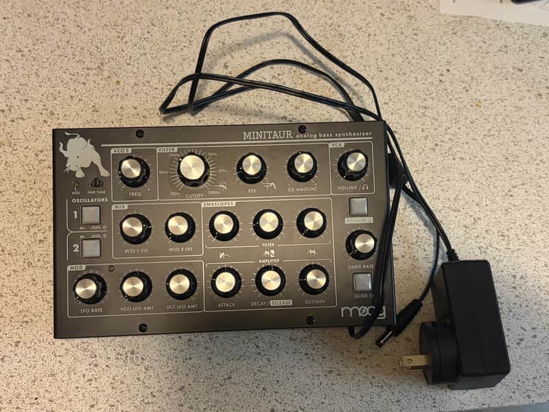Moog Minitaur image 1