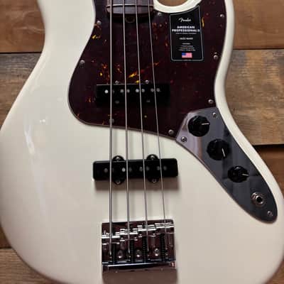 Fender American Pro II J-Bass RW Olympic White w/case image 3