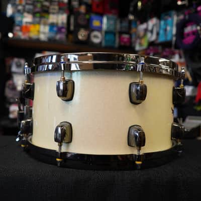 ddrum Dominion Series Limited Edition 13" Maple Snare Drum - White Sparkle Lacquer | 7x13" image 5