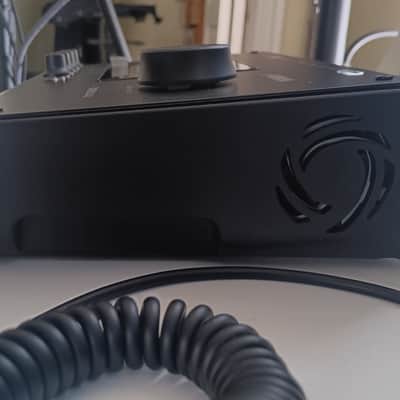 Yamaha URX44V USB-C Audio and Video Interface - Black image 7