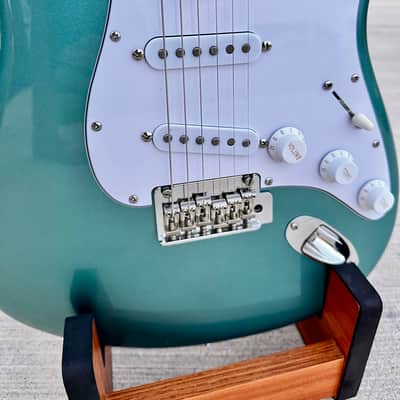 Fender Player Stratocaster with Maple Fretboard 2019 - Tidepool image 2
