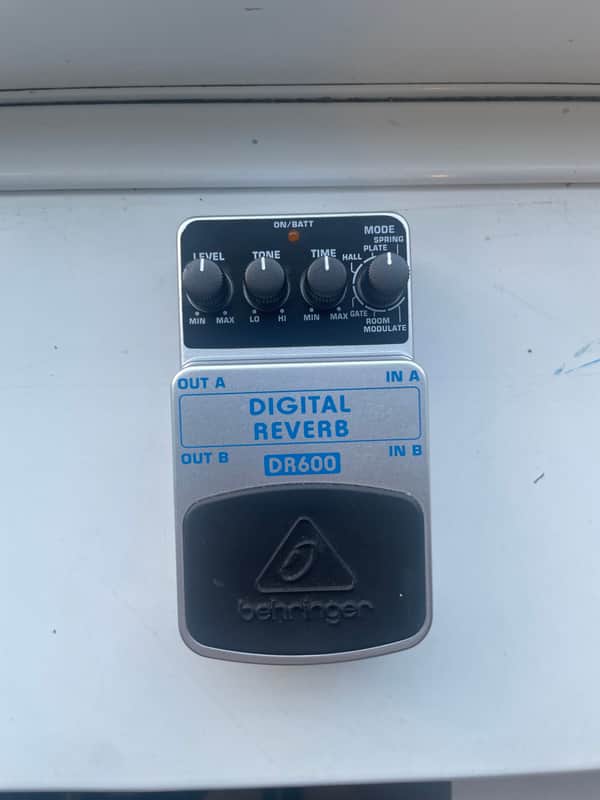 Behringer DR600 Digital Reverb Pedal