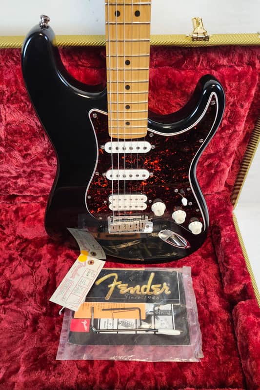 Pre Owned Vintage 1997 Fender U.S. Lone Star Stratocaster, Hot Rod Series, HSS, Black, w/Tweed HSC