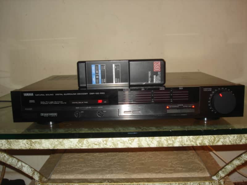 Yamaha DSR-100 PRO NATURAL SOUND DIGITAL SOUND DECODER BLACK image 1