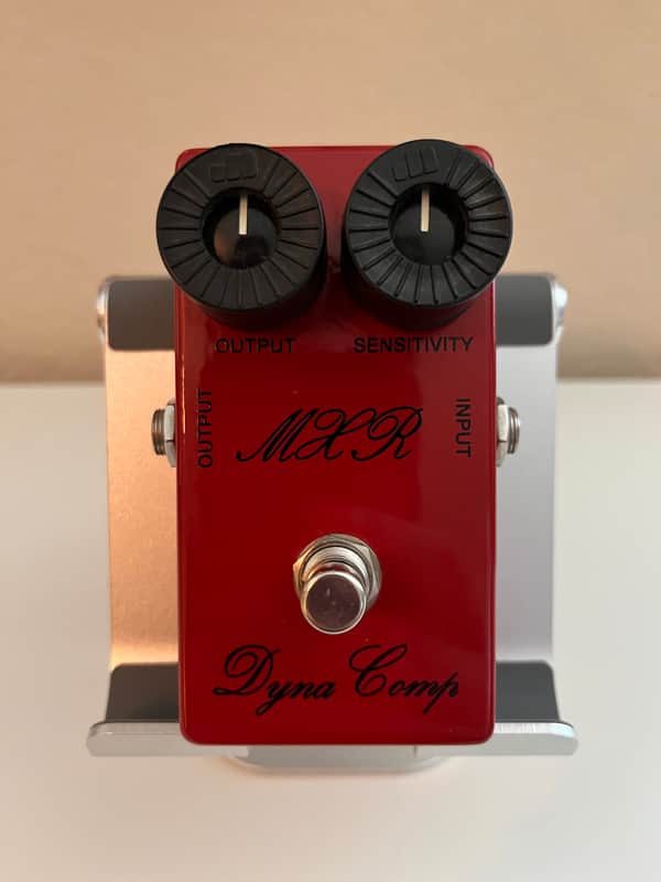 MXR CSP028 '76 Vintage Script Dyna Comp 2010s - Red image 1