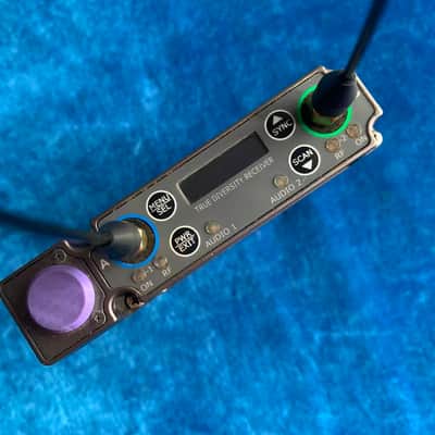Wisycom MTP40S(2)+MCR42 566-798 image 4