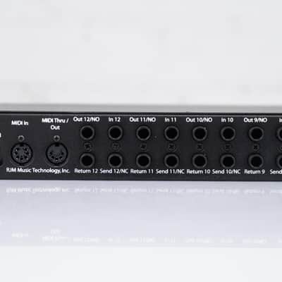 RJM Effect Gizmo 12-Channel Audio Loop Switcher w/ PSU & Extras #55382 image 9