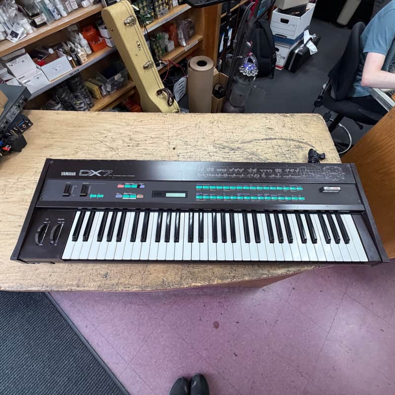 Vintage Yamaha DX7 Digital Programmable Algorithm Synthesizer Synth Keyboard Made in Japan Just Serviced image 1