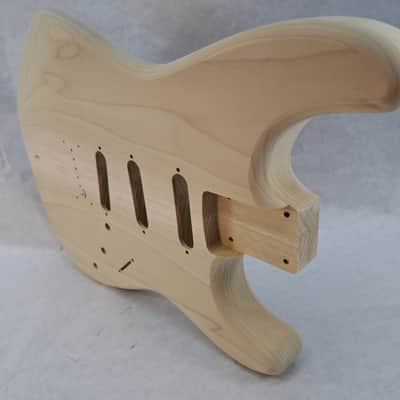 Unfinished Poplar SSS Hardtail guitar body - fits Fender Strat Stratocaster necks J2281 image 7