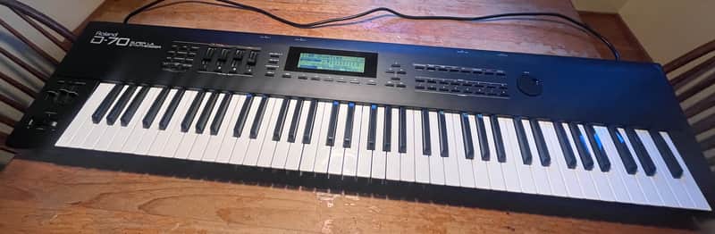 Roland D-70 76-Key Super LA Synthesizer 1990 - 1994 - Black