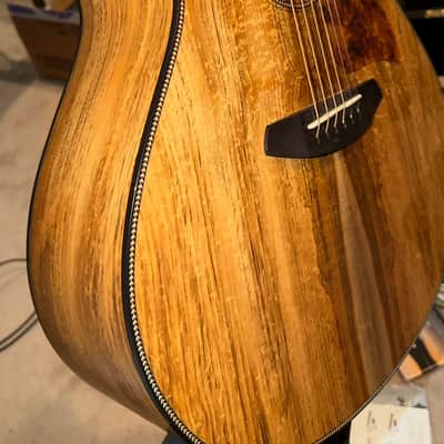 Breedlove Oregon Concerto CE Myrtlewood 2024 - Natural image 8