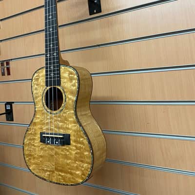 Blackwater YWU YQ24 EQ Quilted Ash Concert Ukulele image 2
